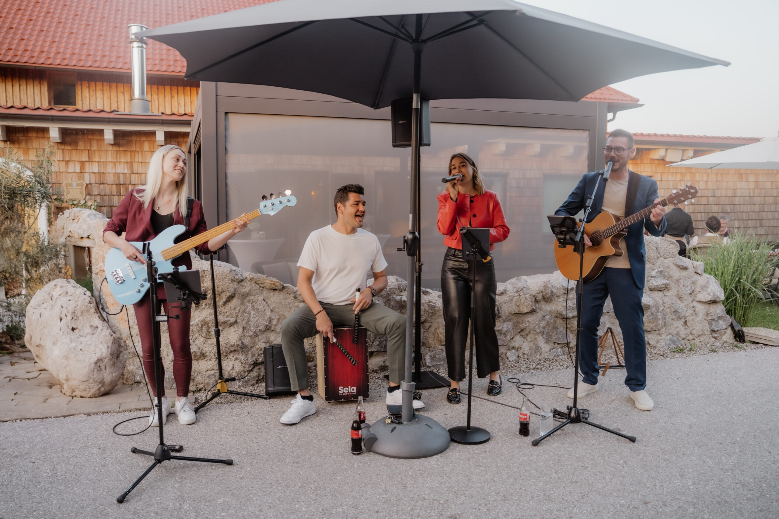 Hotline – Livemusik für Hochzeiten und Events